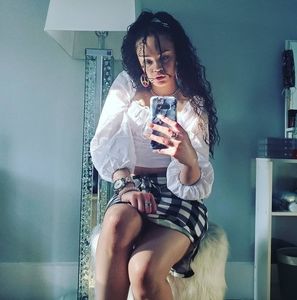 Meet your Posher, Athanea